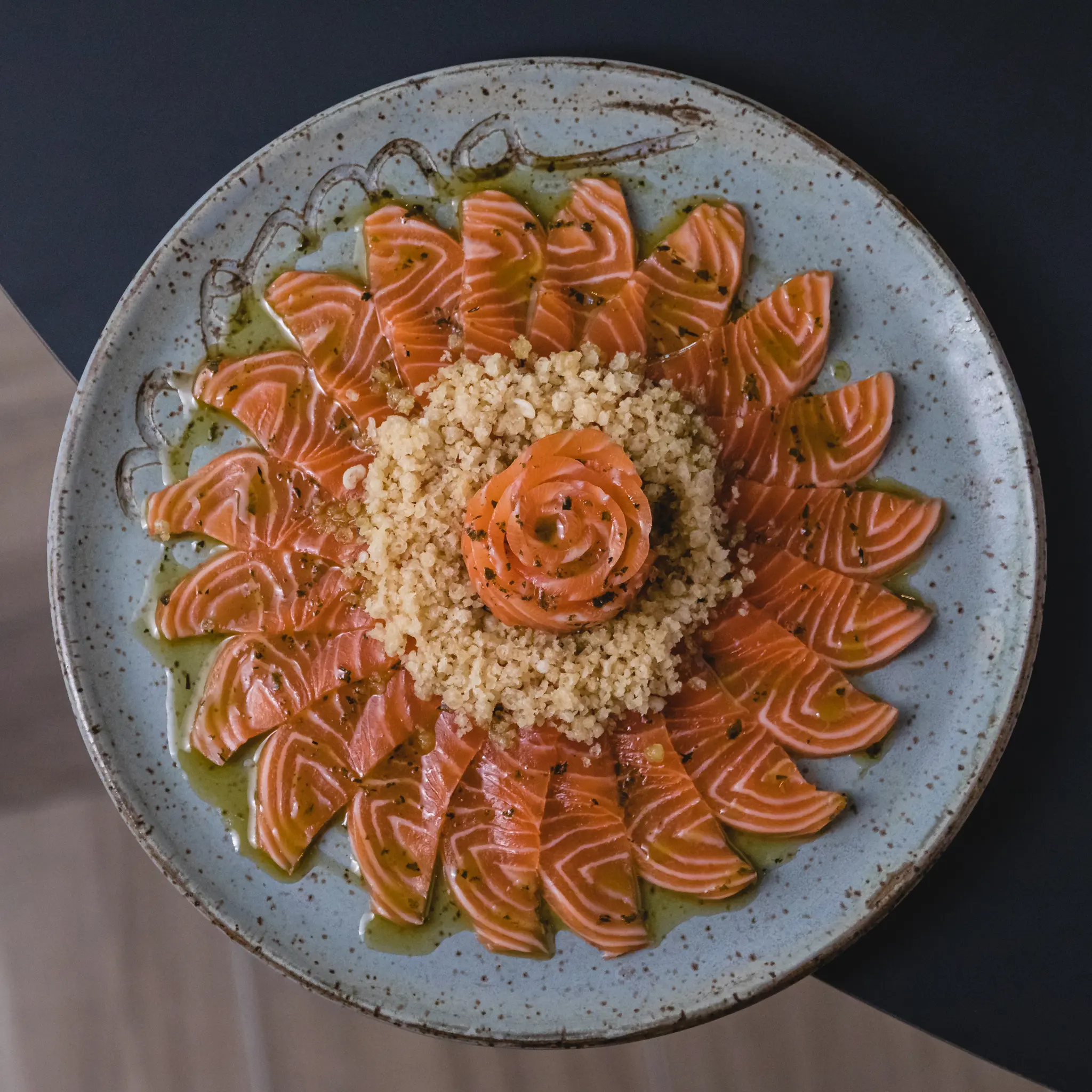 Carpaccio de salmón